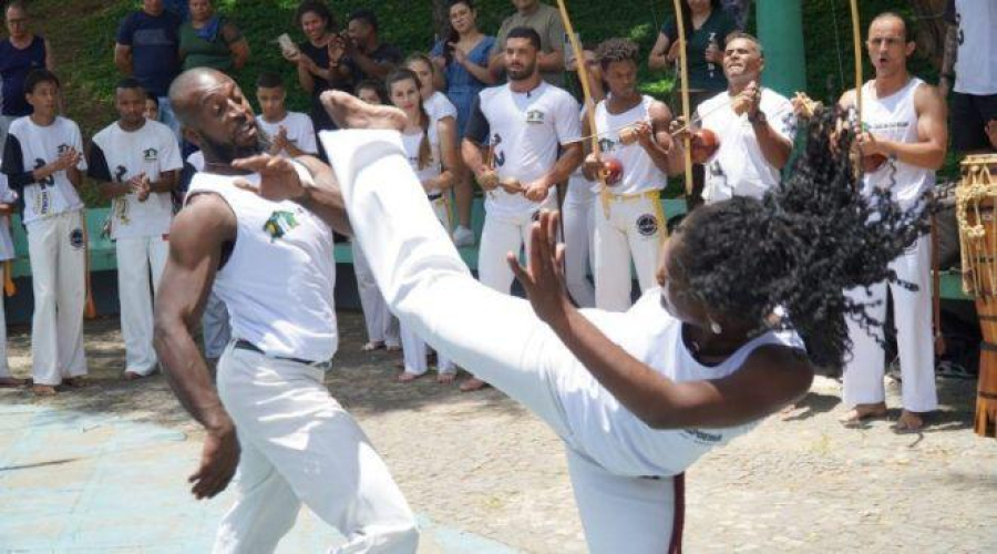 Varginha sedia 31º Batizado de Capoeira com referências nacionais