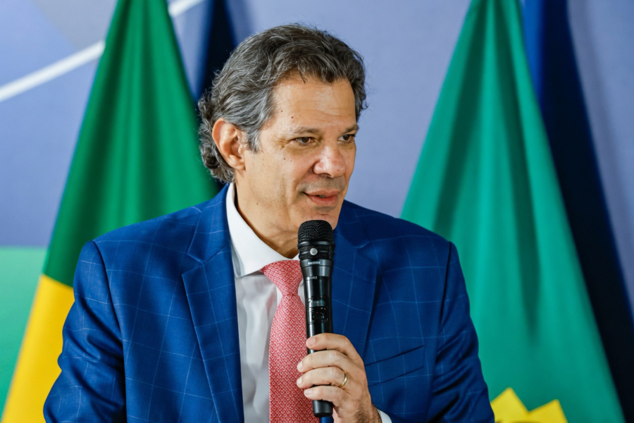 Sobrinho de Haddad movimenta bilhões sem pagar imposto